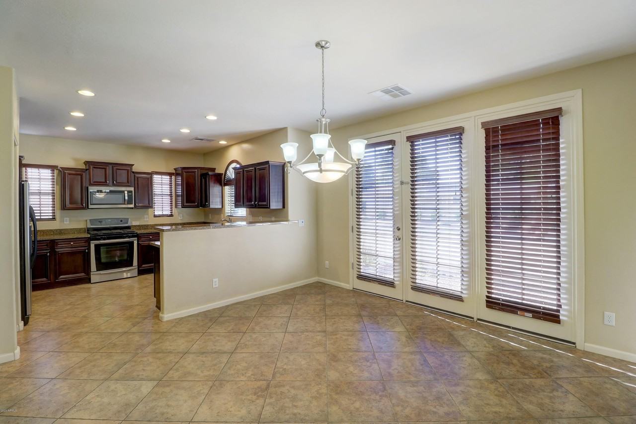 15359 W Columbine Dr - Photo 7 of 31