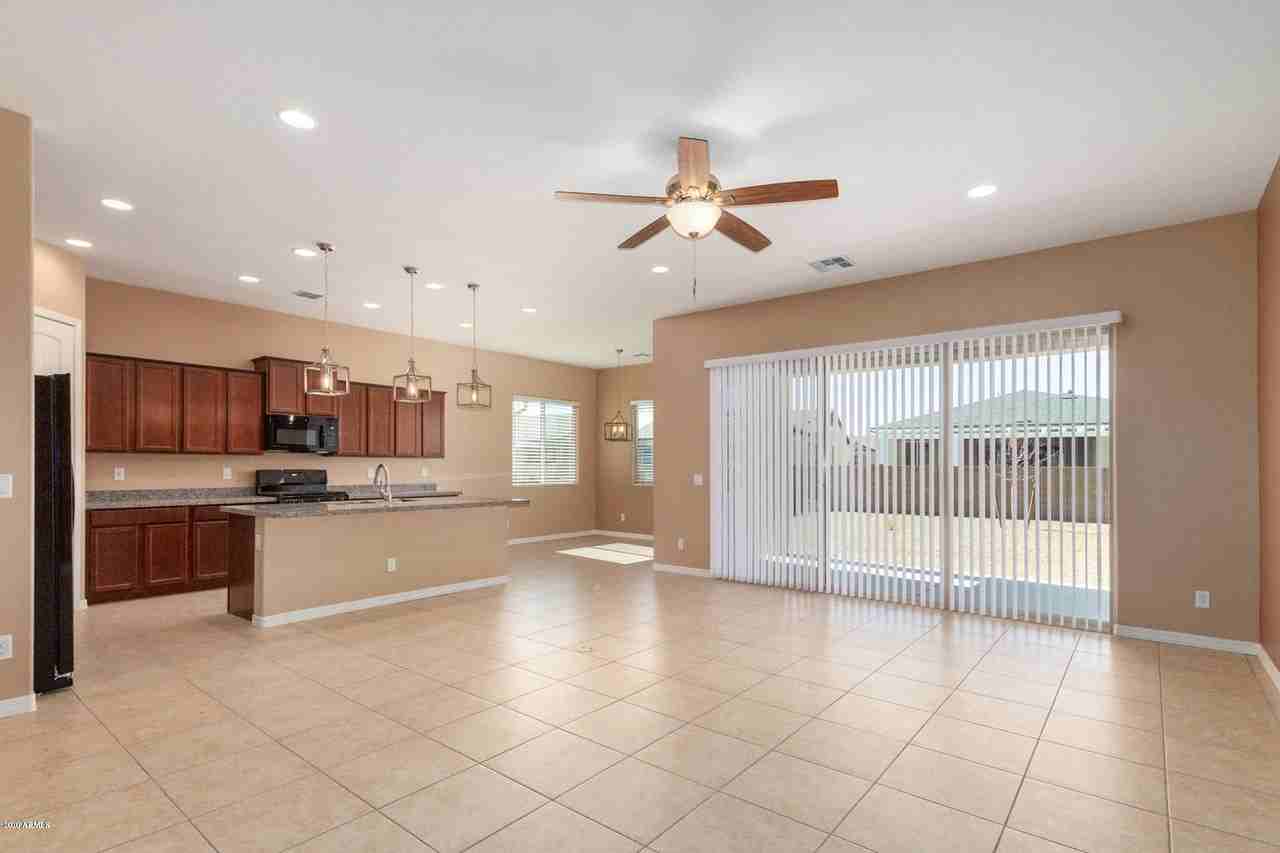 8642 N Wandering Creek Rd - Photo 7 of 29