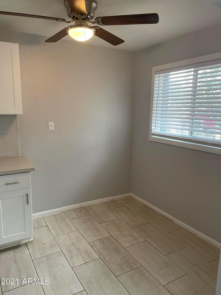 2242 N 29th Pl Apt 3 #3 - Photo 6 of 19