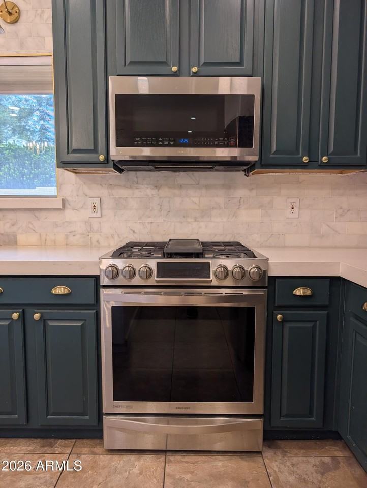 1184 S Jesse Pl - Photo 7 of 33