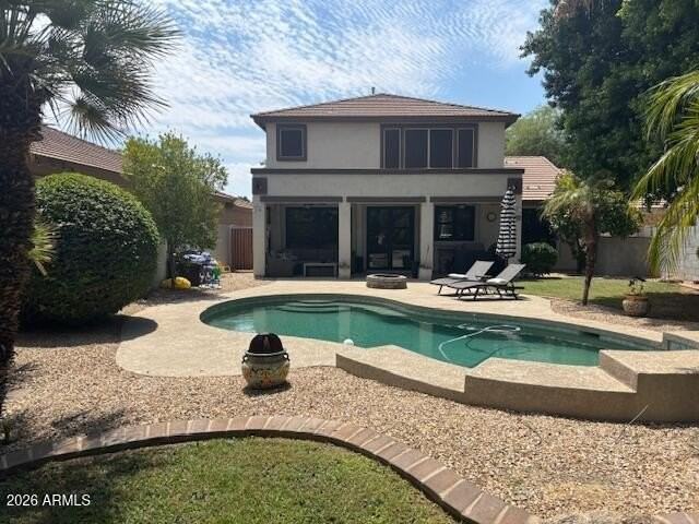 814 E Krista Way - Photo 2 of 33