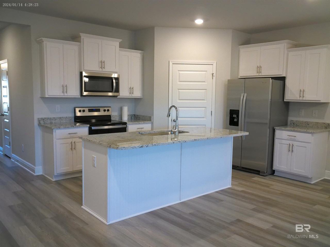 13416 Shoshoney Cir - Photo 3 of 23