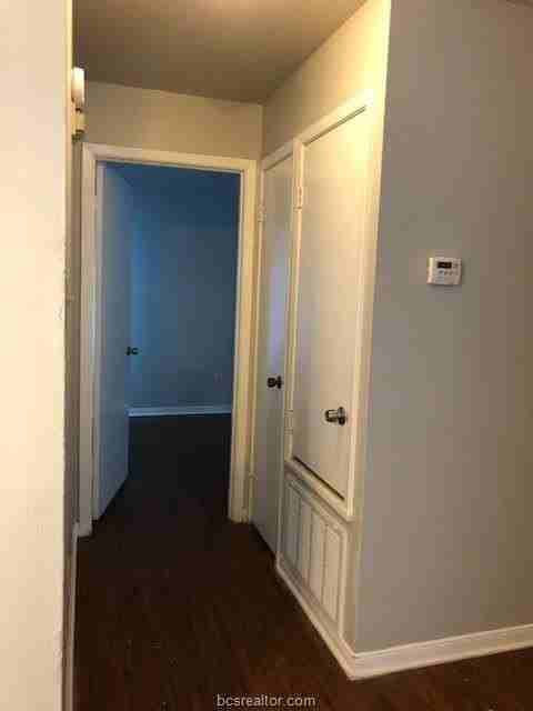 803 Autumn Cir #D - Photo 7 of 12