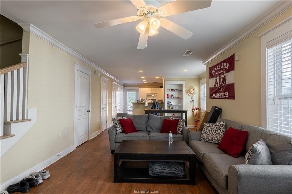 1725 Harvey Mitchell Pkwy S #412 - Photo 7 of 14