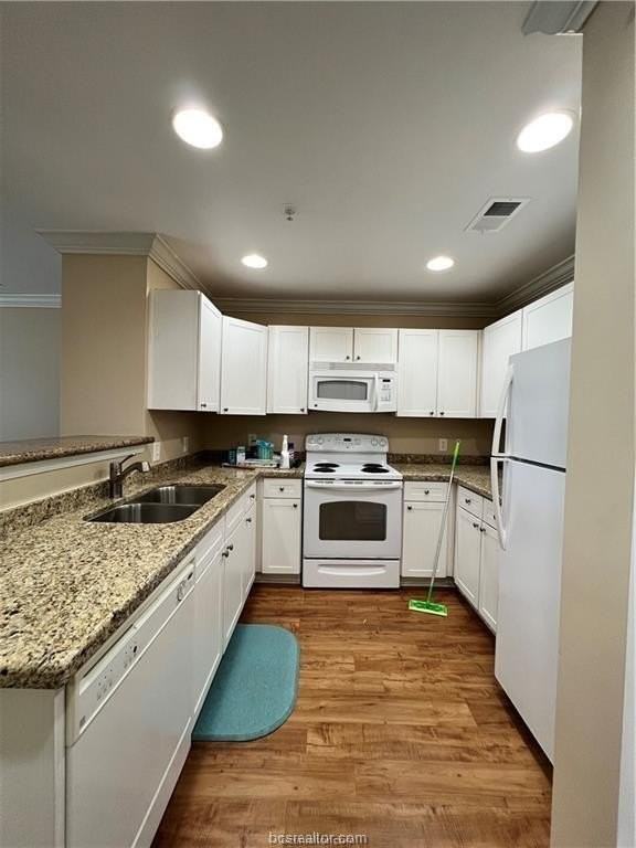 1725 Harvey Mitchell Pkwy S #1923 - Photo 3 of 14