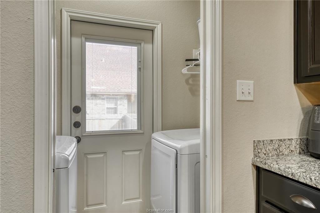 3217 Papa Bear Dr - Photo 7 of 11