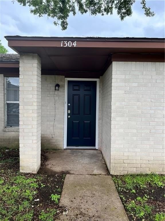 1304 Airline Dr - Photo 2 of 17