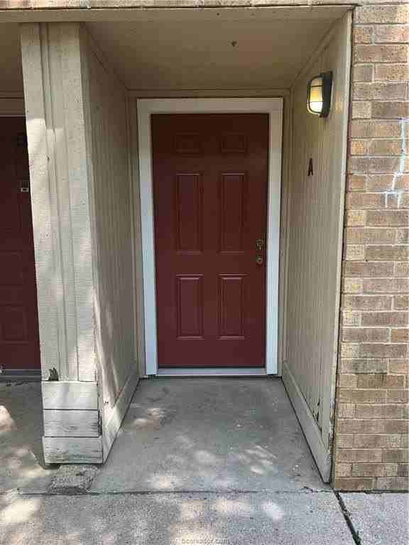 2402 Blanco Dr #A - Photo 2 of 17