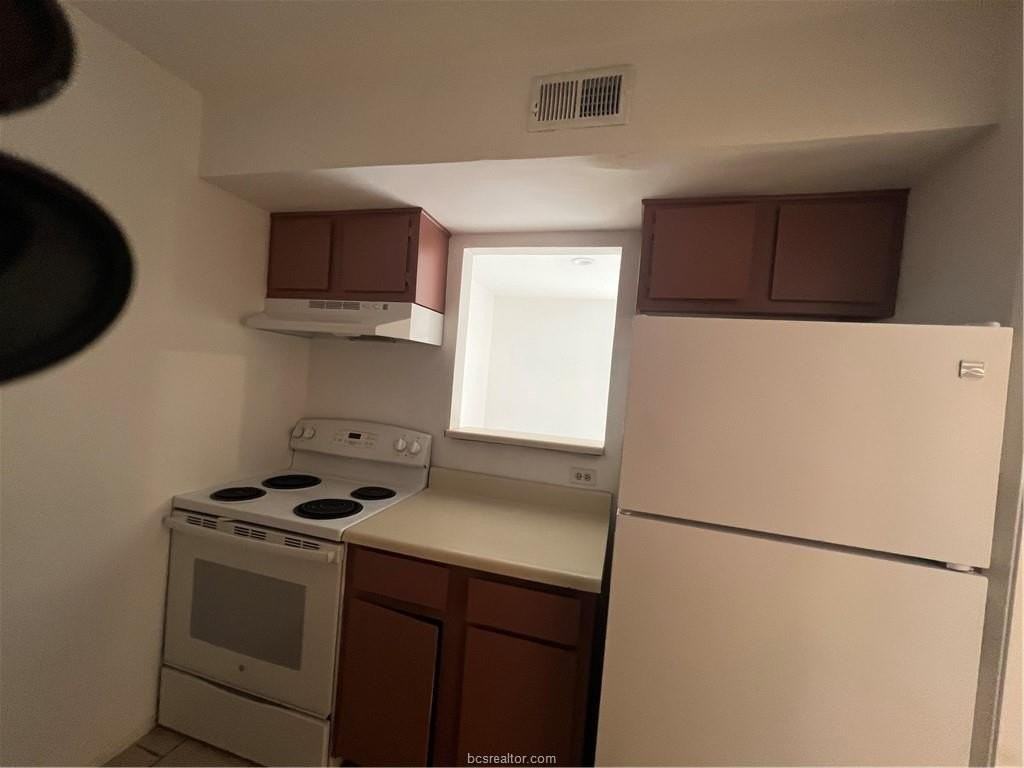 2402 Blanco Dr #A - Photo 7 of 17