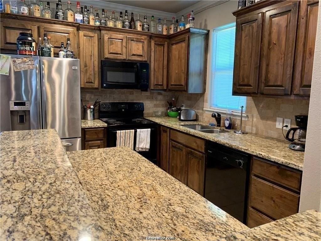 710 Pasler St - Photo 3 of 20