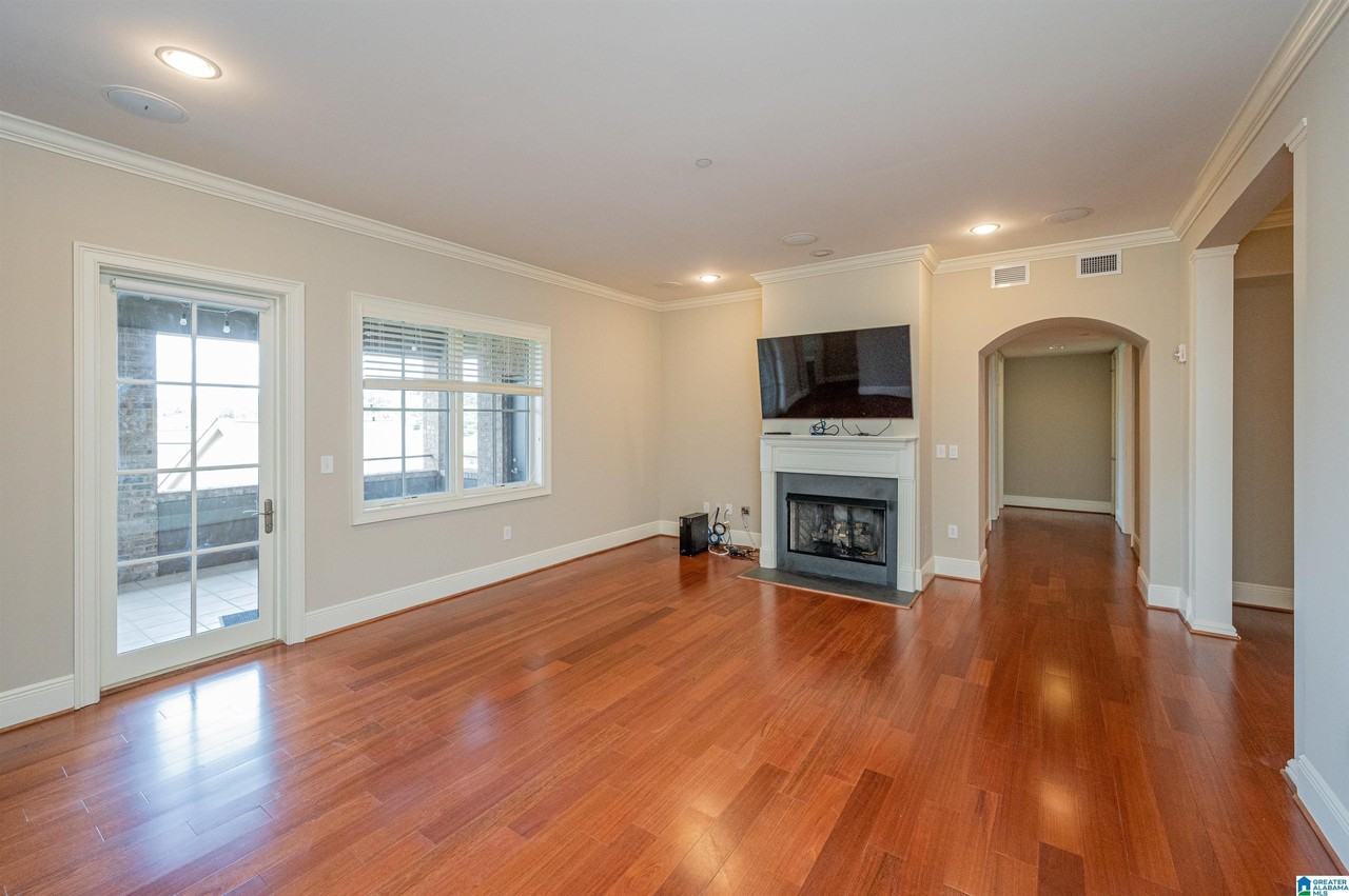 350 Hallman Hl E #401 - Photo 6 of 44