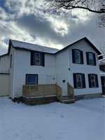 featured image of 521 W 2nd St