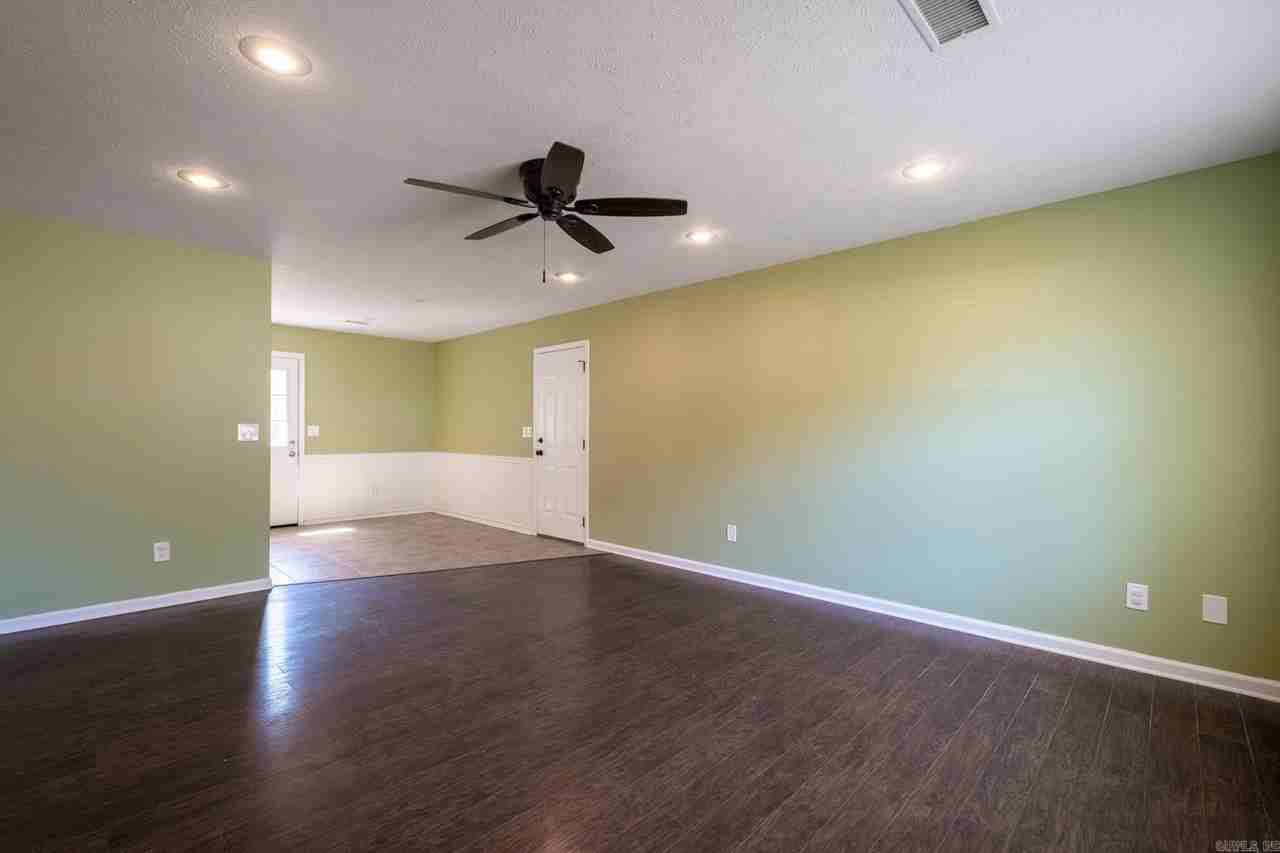 18 Fox Run Dr - Photo 4 of 16