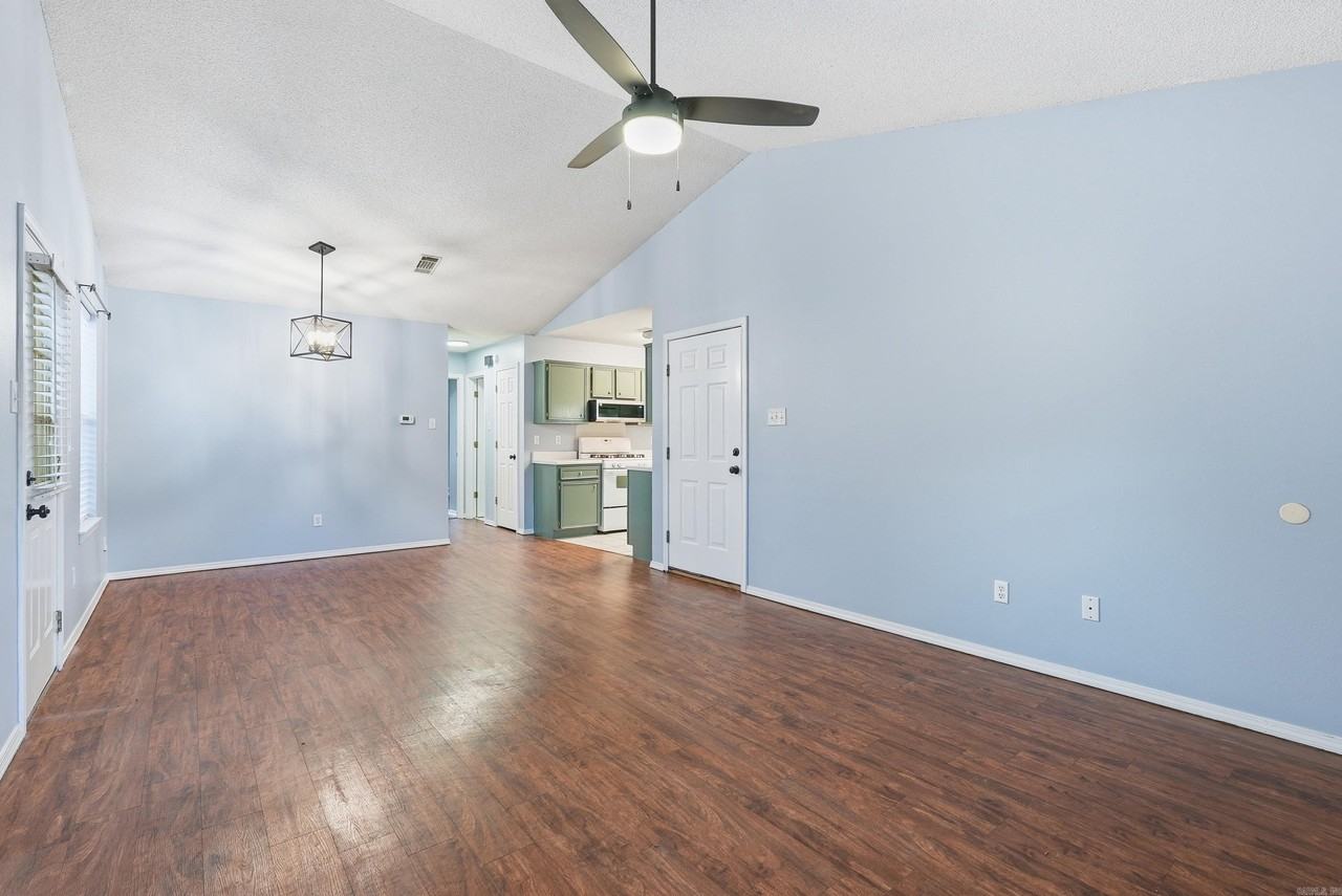 1201 Copper Creek Dr - Photo 4 of 22