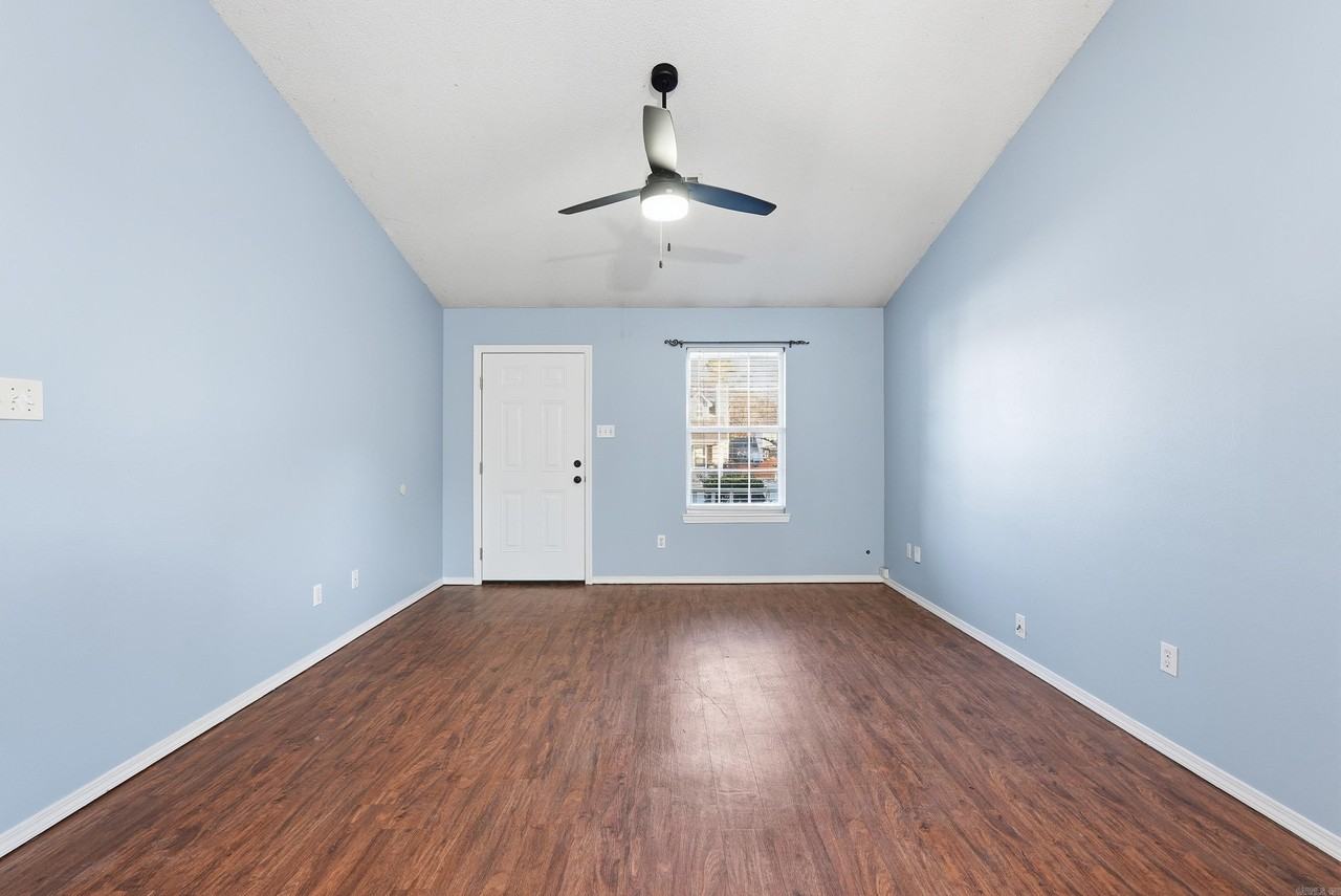 1201 Copper Creek Dr - Photo 5 of 22