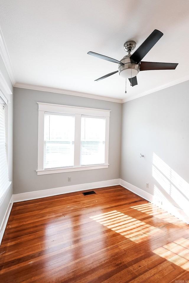 602 N Jackson Ave - Photo 2 of 17