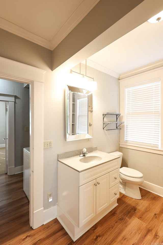 602 N Jackson Ave - Photo 7 of 17