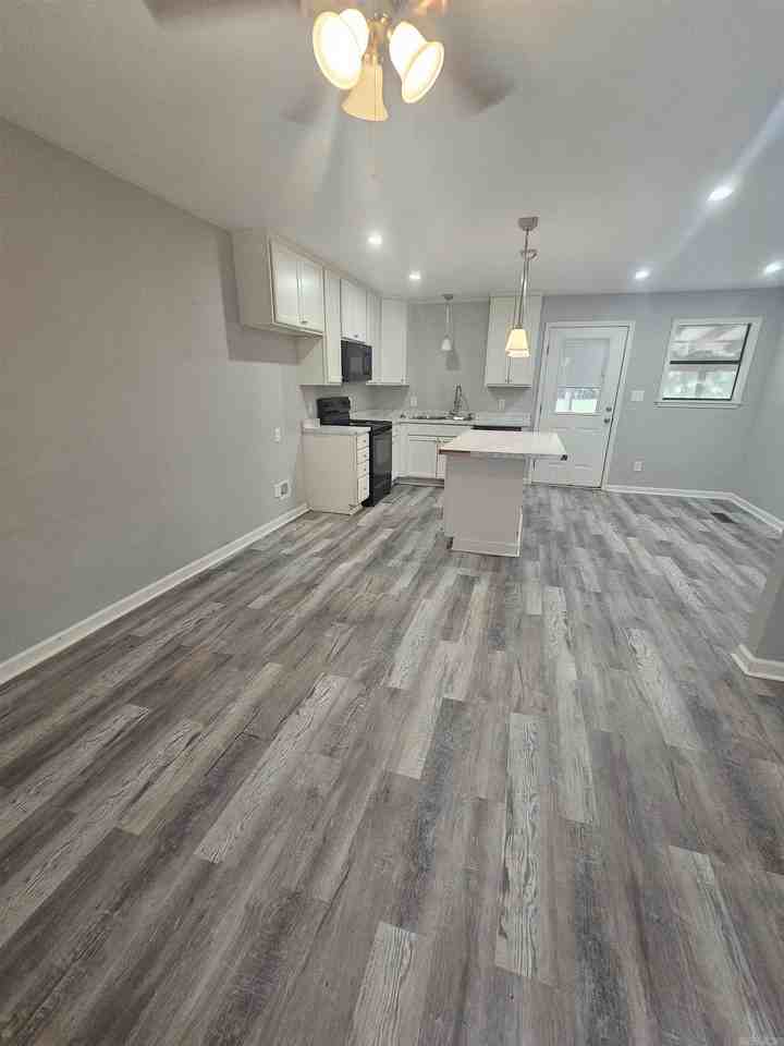 14807 Sweet Gum Dr Apt B - Photo 2 of 19