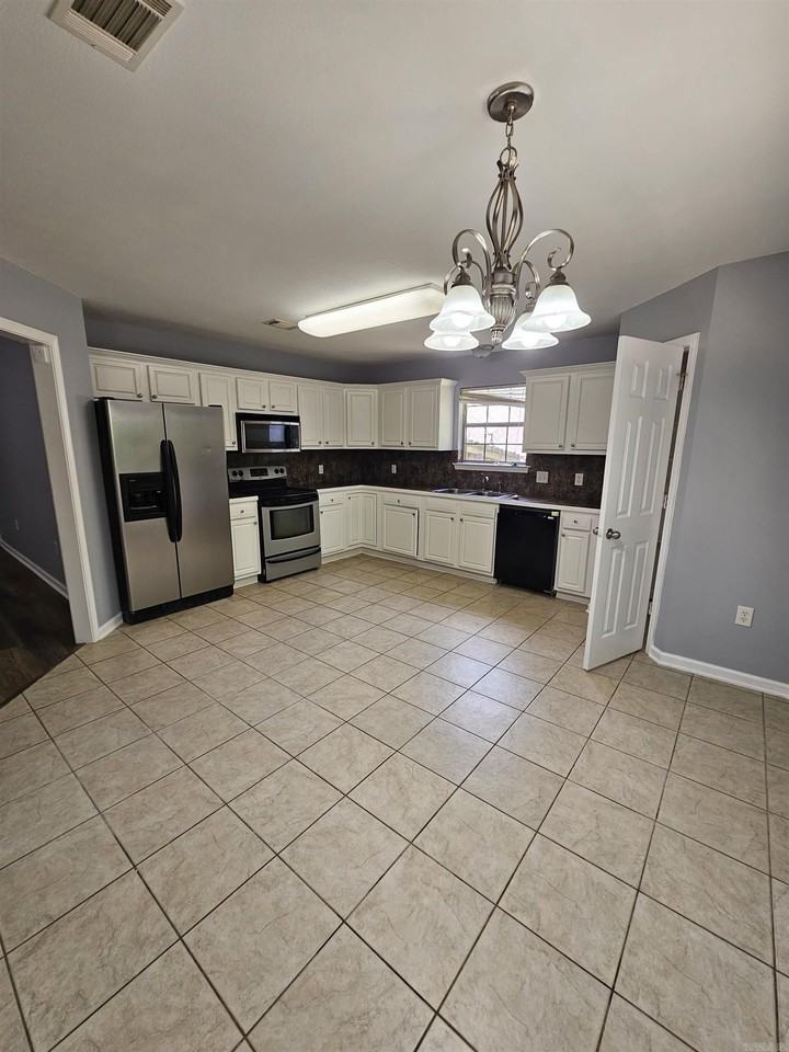 234 Autumnwood Dr - Photo 7 of 34