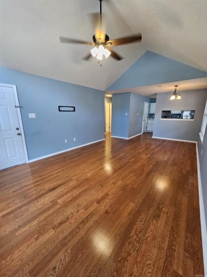 1301 Copper Creek Dr - Photo 3 of 23