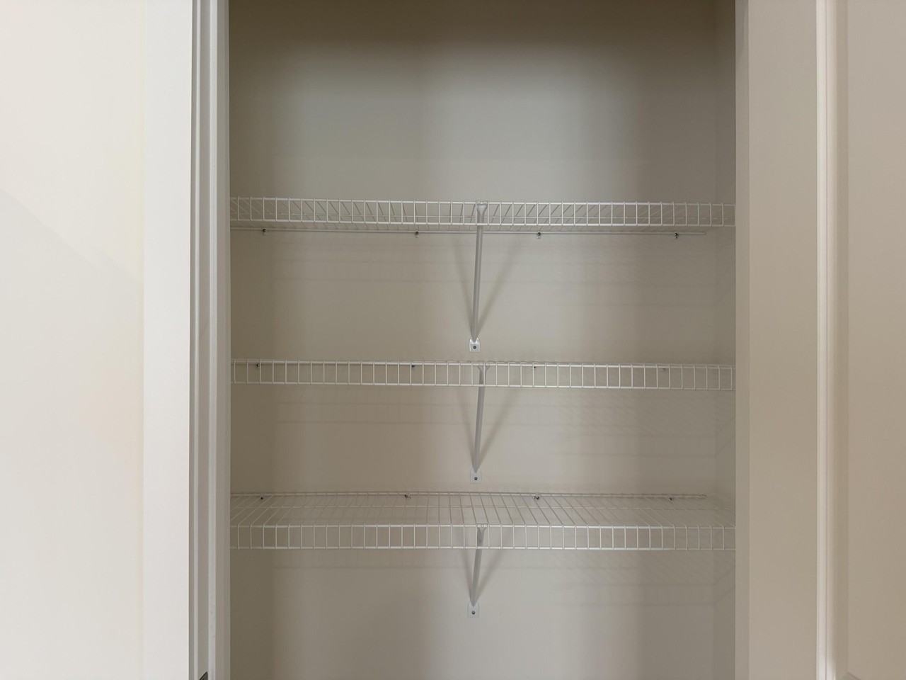 4206 Belcourt Ln Ne - Photo 5 of 11