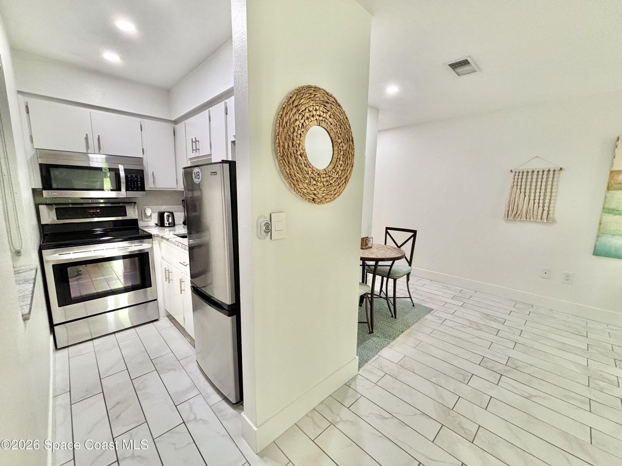 419 Ocean Ave - Photo 7 of 22