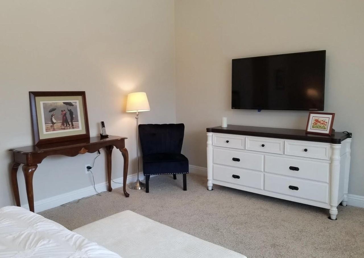 46 Vintage - Photo 7 of 21