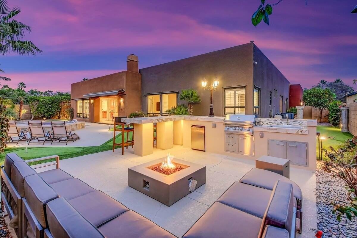 48749 Renewal St - Photo 2 of 38