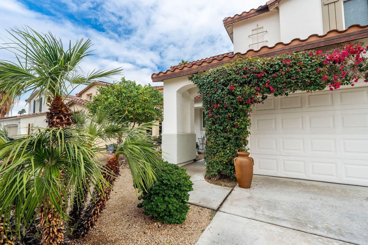 282 Paseo Vista Cir - Photo 3 of 43