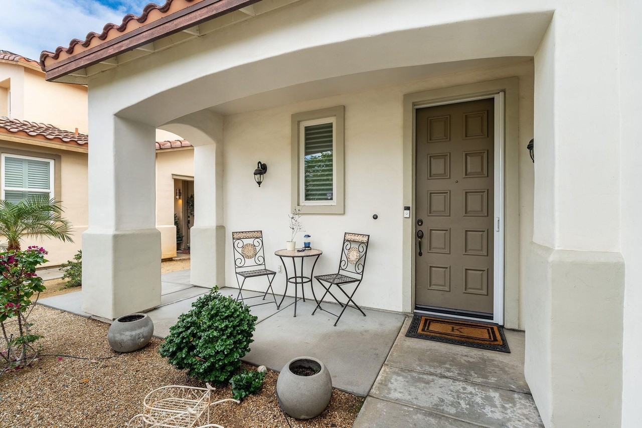 282 Paseo Vista Cir - Photo 4 of 43