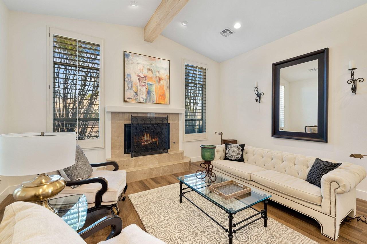 47210 Heliotrope Dr - Photo 4 of 50