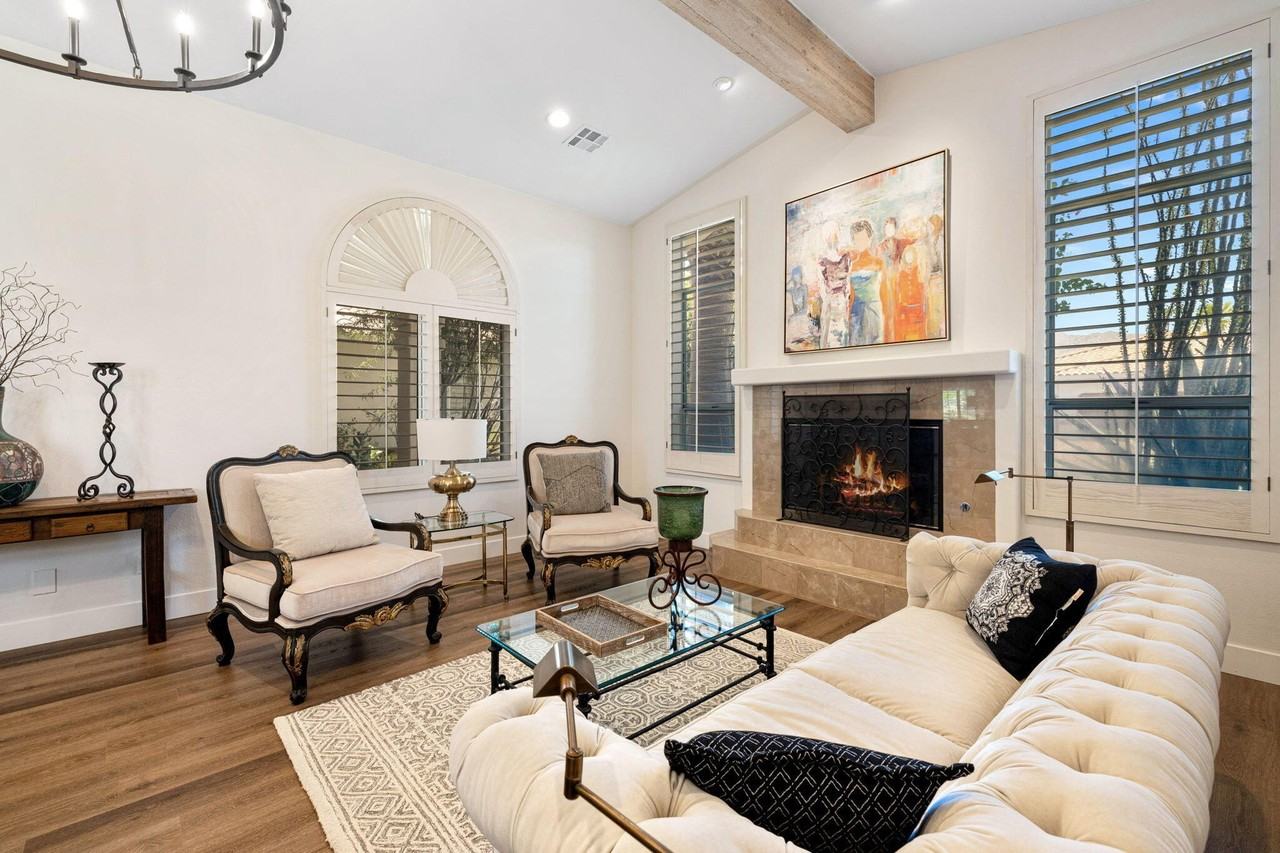 47210 Heliotrope Dr - Photo 5 of 50