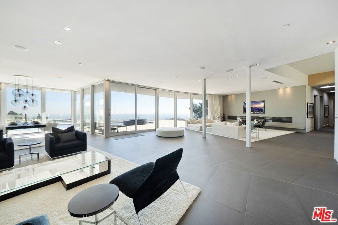 1610 Carla Rdg - Photo 3 of 14