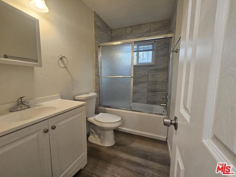 162 N Mariposa Ave - Photo 7 of 12