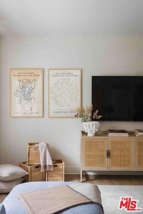 6030 Seabluff Dr Apt 315 #315 - Photo 4 of 6