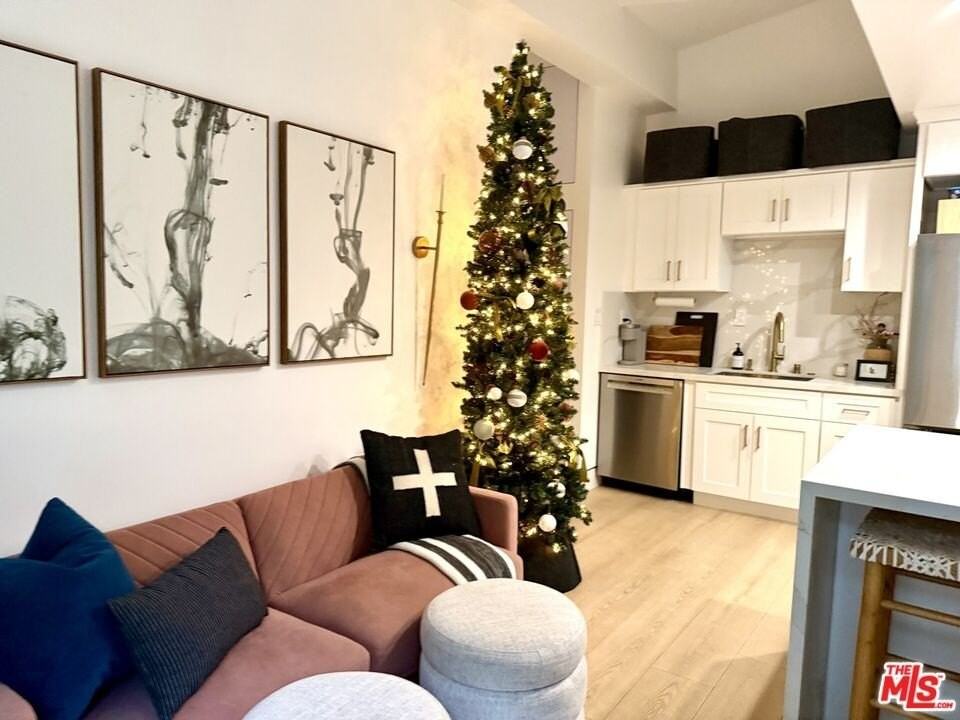 5561 1/2 El Canon Ave - Photo 6 of 29