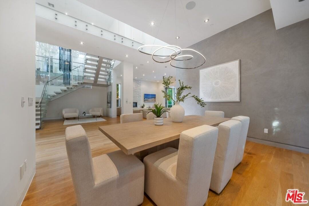 6359 Colgate Ave - Photo 5 of 26