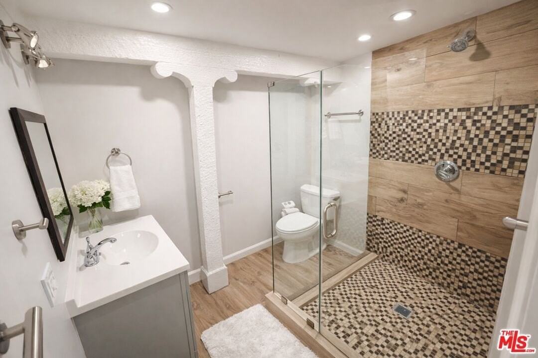 522 Westminster Ave - Photo 4 of 12