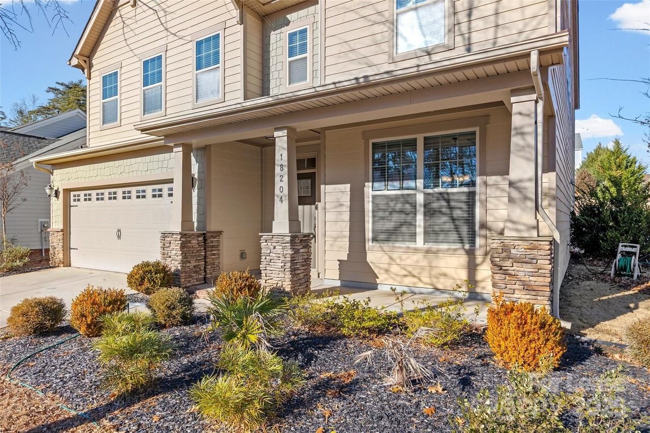 18204 Studman Branch Ave - Photo 2 of 40