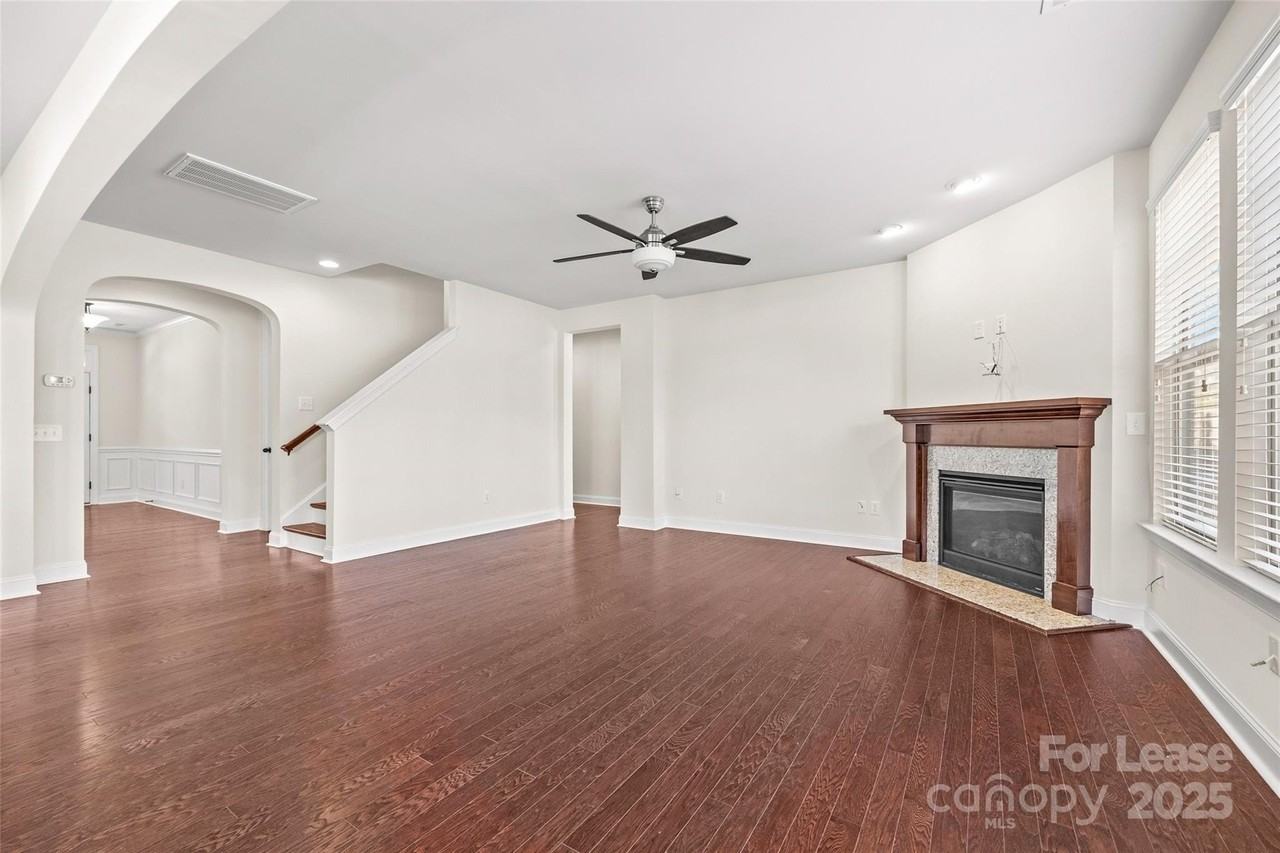 18204 Studman Branch Ave - Photo 7 of 40