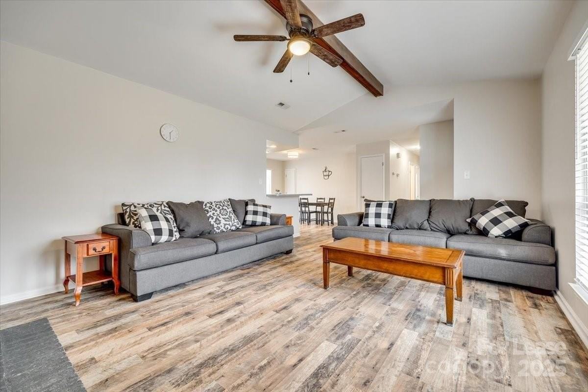 10932 Copper Field Dr - Photo 5 of 28