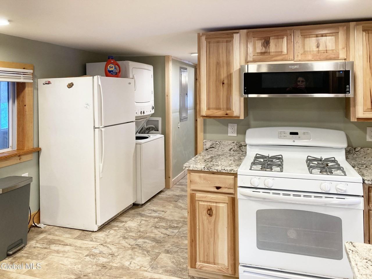 107 Patten Mills Rd - Photo 4 of 33