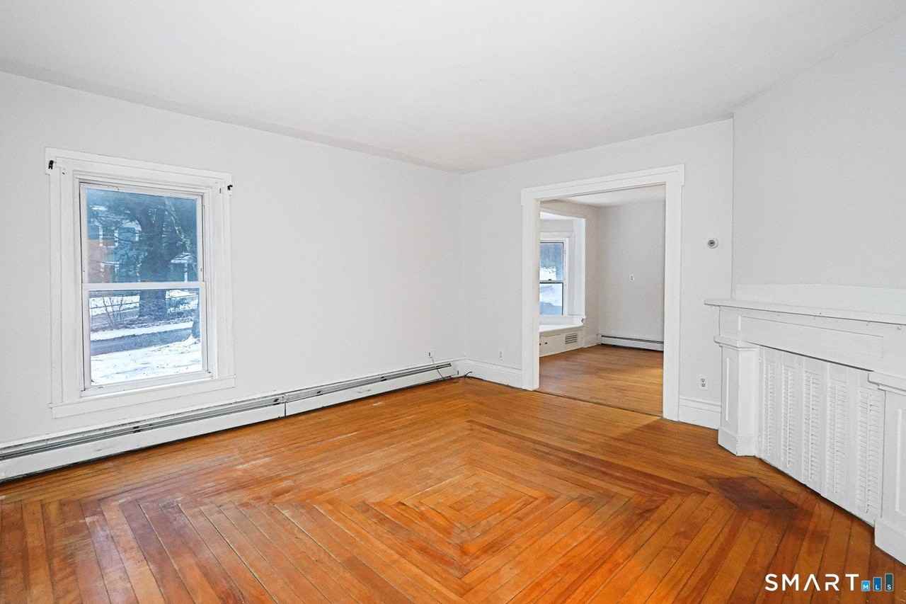 30 Edgewood St - Photo 2 of 26