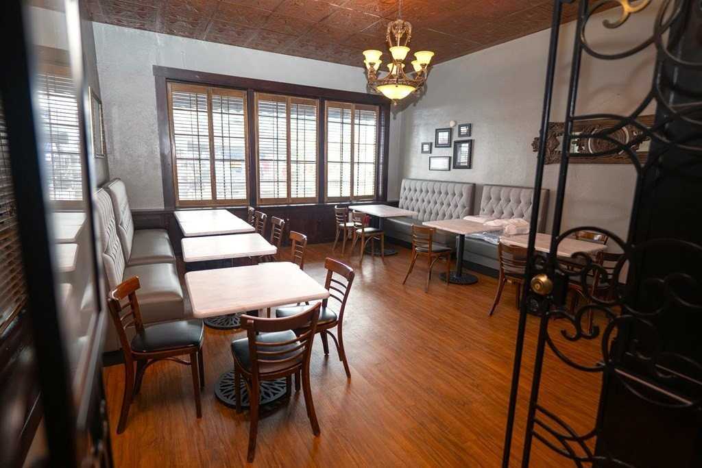 116 S Main St - Photo 7 of 24