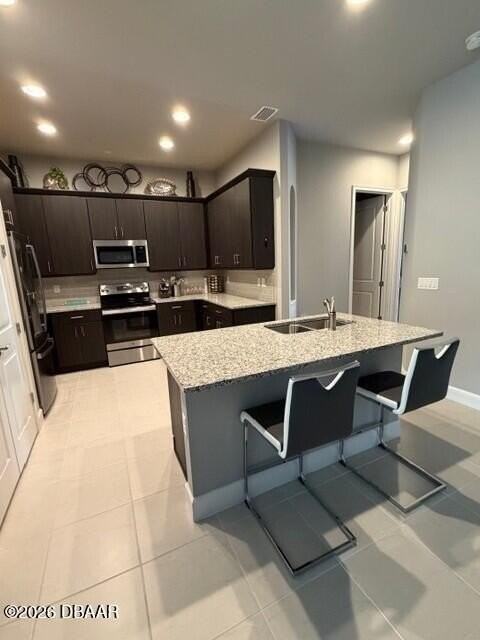 6402 Hanfield Ln - Photo 5 of 25