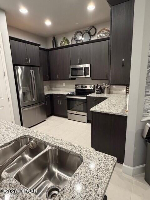 6402 Hanfield Ln - Photo 6 of 25