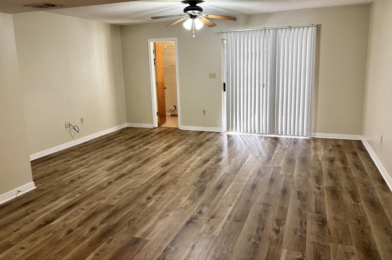 2 Cinderella Ln Nw Unit D #D - Photo 3 of 14