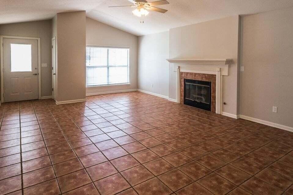 52 Rue D Honfleur - Photo 2 of 15