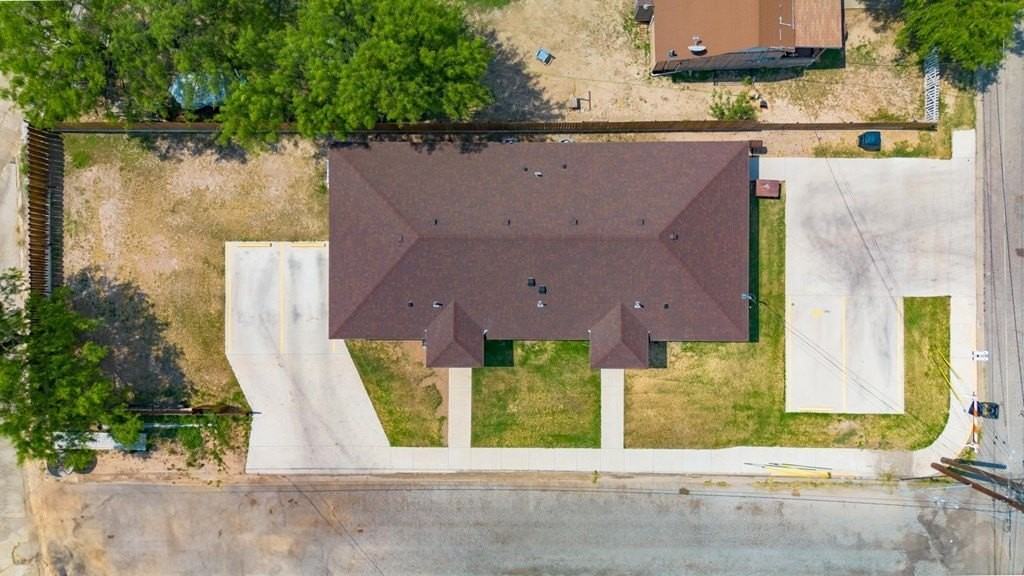 1308 Church St - Photo 2 of 15