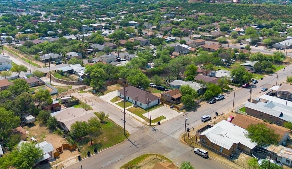 1308 Church St - Photo 3 of 15